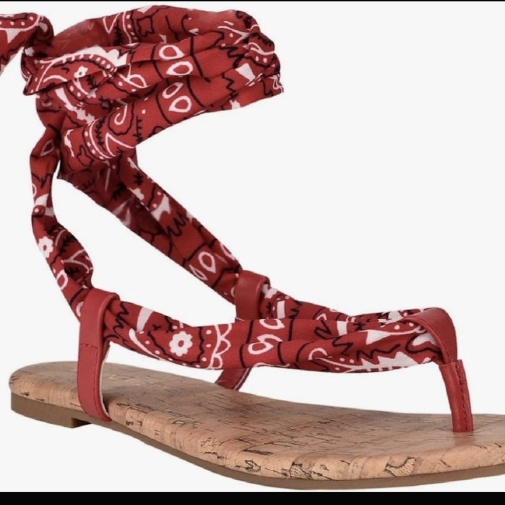 NINE WEST TRAP 2 Red Bandana Print Women's Sandals